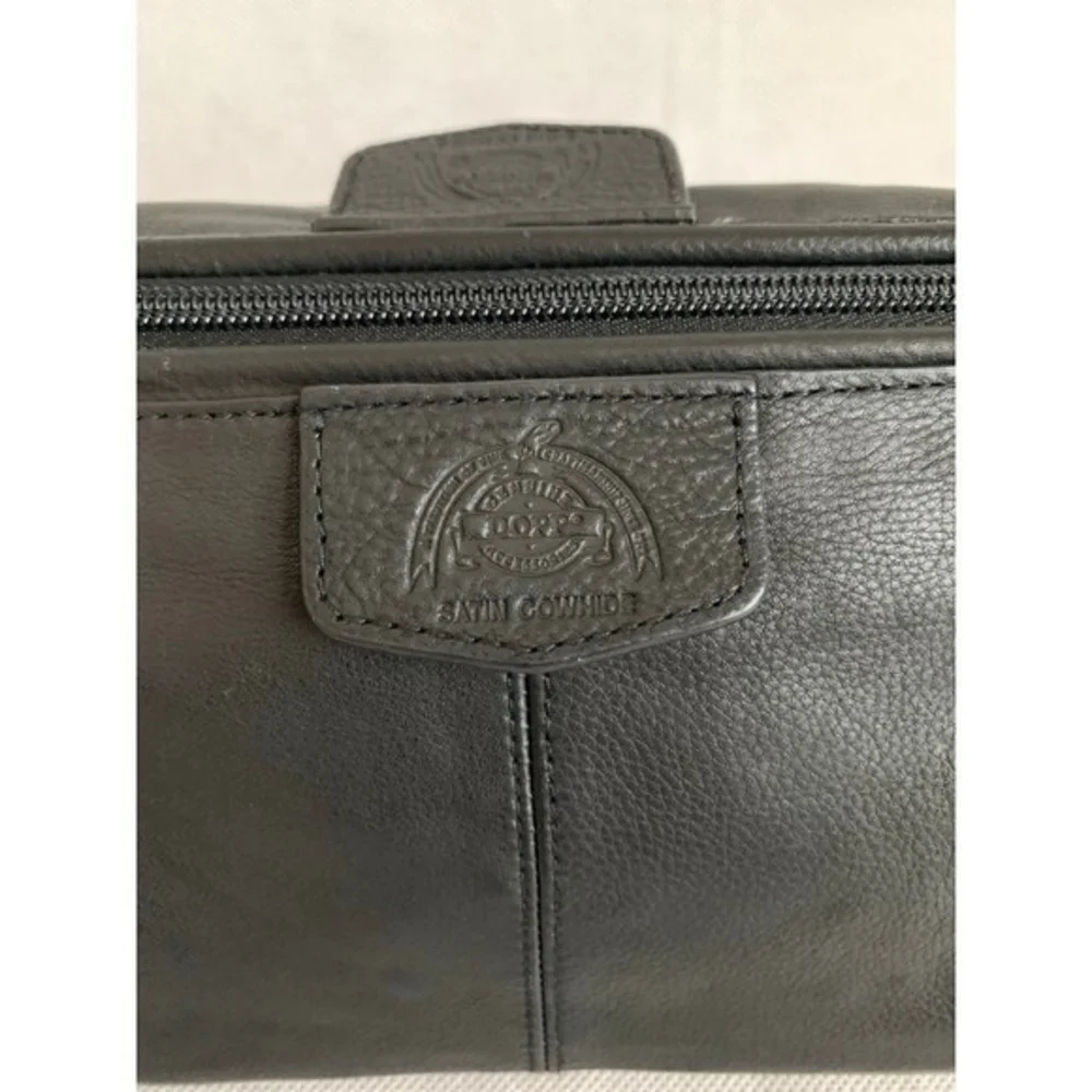 DOPP Black Satin Cowhide Leather Travel Bag Toiletries Case Mens Excellent